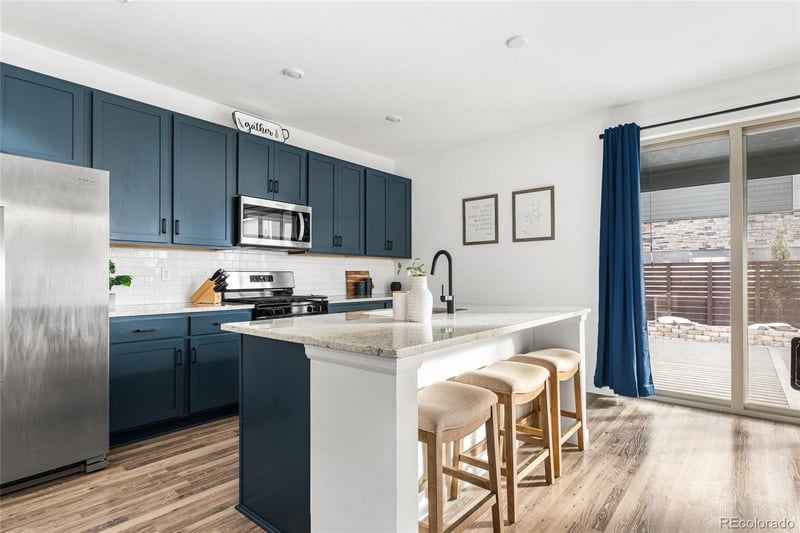 27540 Cedar Pl, Aurora, CO 80018