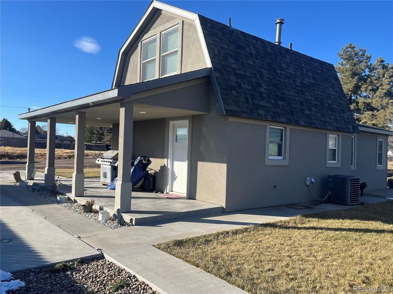 130 5th St, Burlington, CO 80807