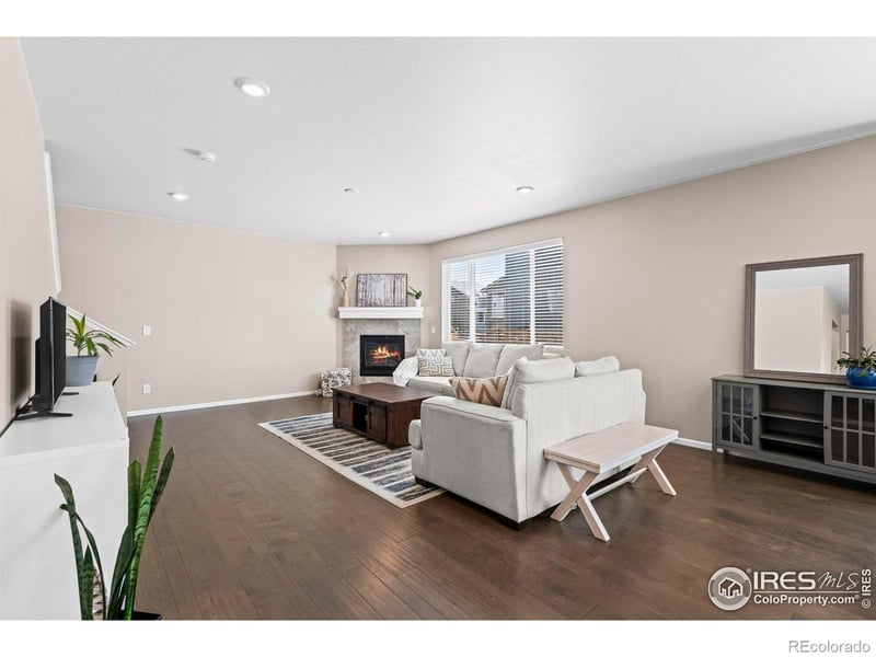 652 Pinecliff Dr, Erie, CO 80516