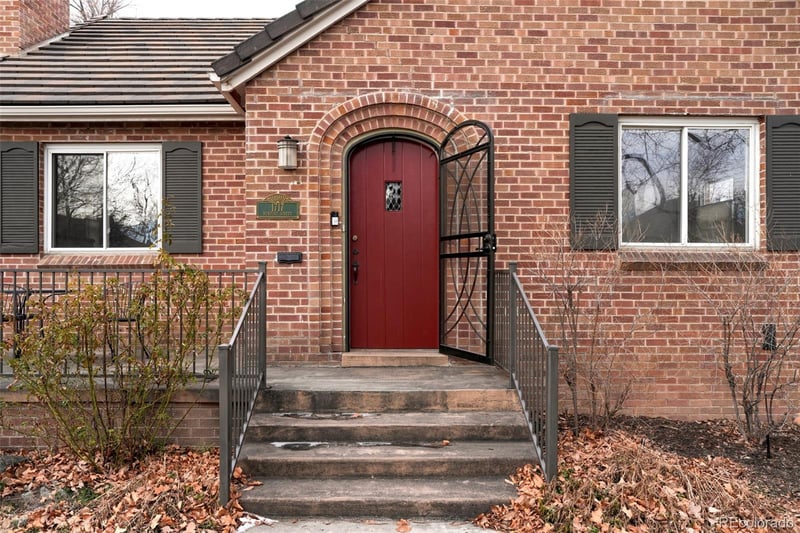 1717 Newport St, Denver, CO 80220