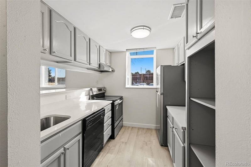 3053 Ursula Cir #102, Aurora, CO 80014