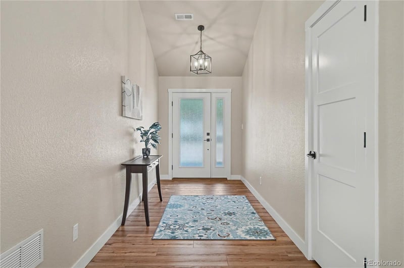 816 Meadow Ln, Palmer Lake, CO 80133