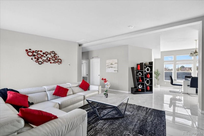 689 Willow Dr, Brighton, CO 80603