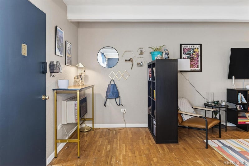 655 Pearl St #102, Denver, CO 80203