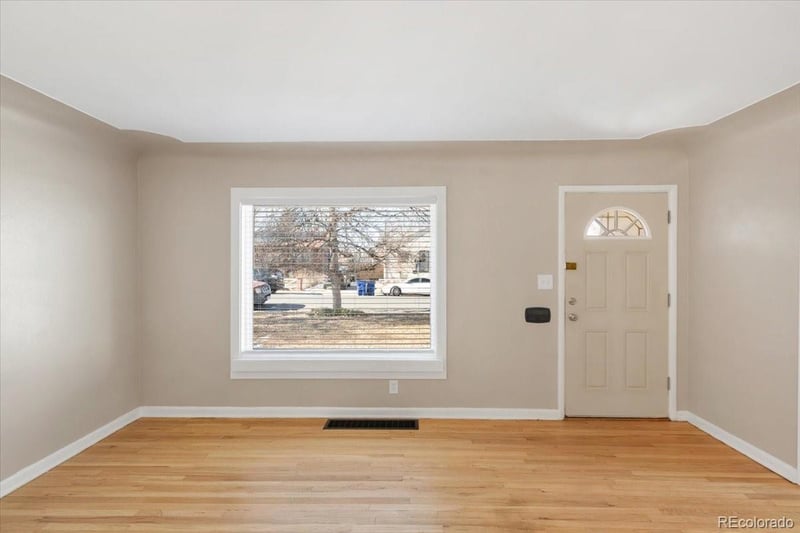 1364 Iola St, Aurora, CO 80010