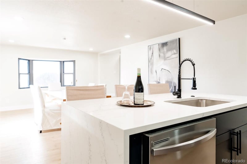 2200 Poplar St, Denver, CO 80207