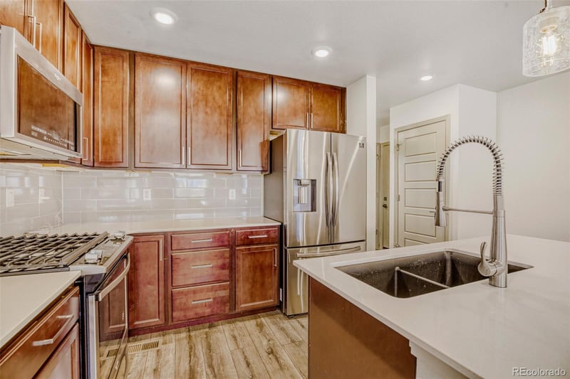 1205 Hummingbird Cir, Longmont, CO 80501