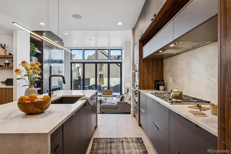 2824 Vallejo St, Denver, CO 80211