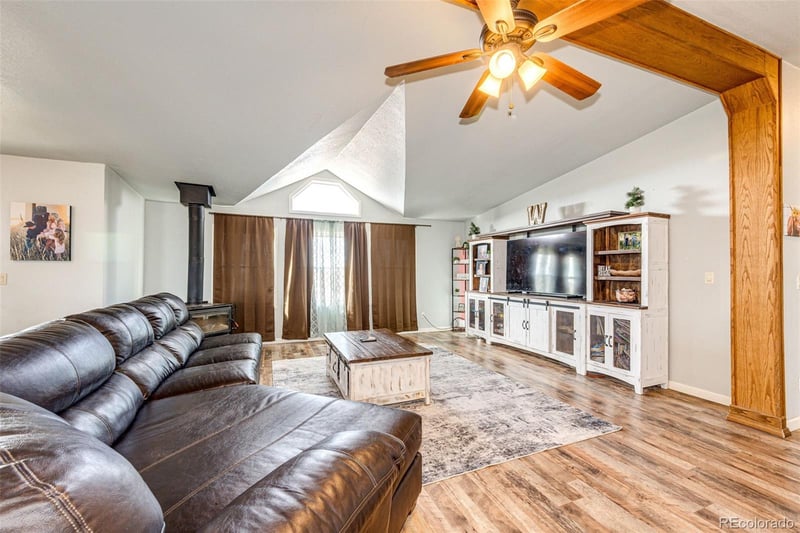 26101 Flower Cir, Simla, CO 80835