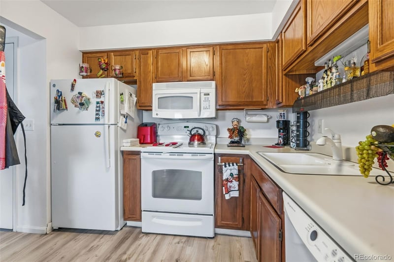 1383 88th Ave #104, Thornton, CO 80260