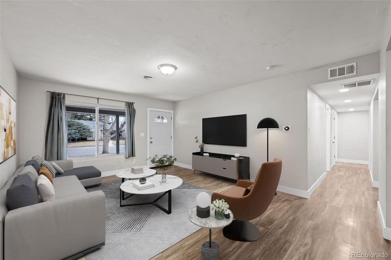 701 Revere St, Aurora, CO 80011