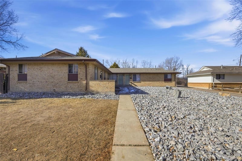 43 Lansing St, Aurora, CO 80010