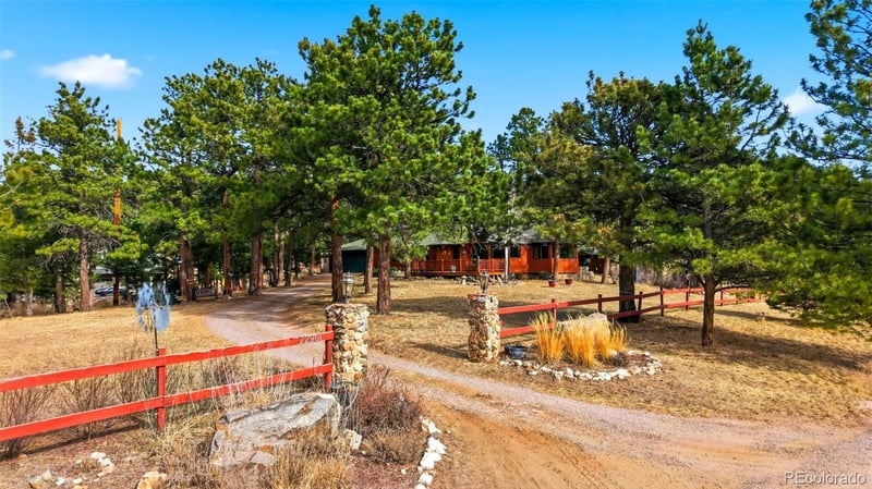 22901 Pinecrest Rd, Golden, CO 80401