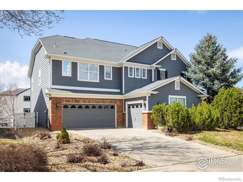 5001 Bella Vista Dr, Longmont, CO 80503