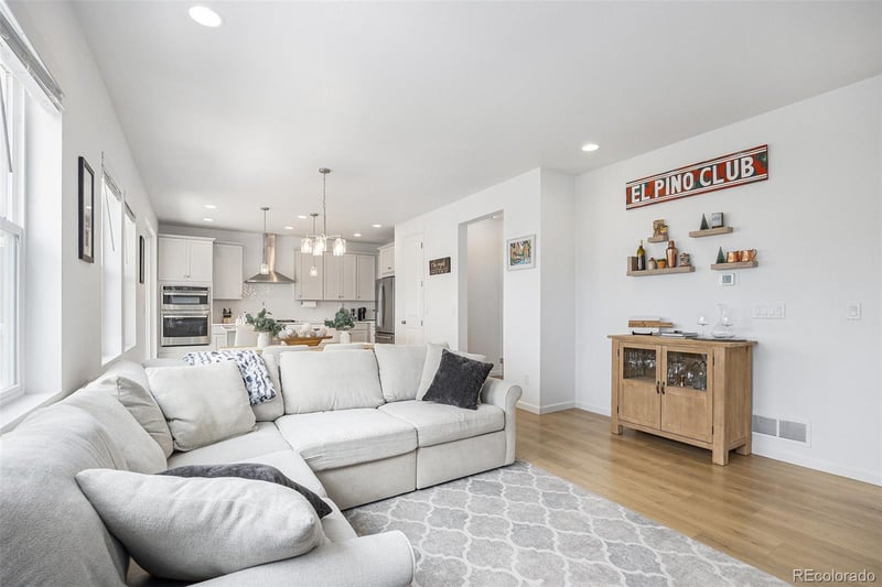 8215 Big Thompson St, Littleton, CO 80125