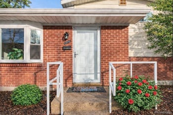 1330 Quari St, Aurora, CO 80011