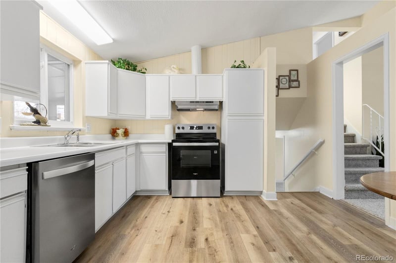 1330 Quari St, Aurora, CO 80011