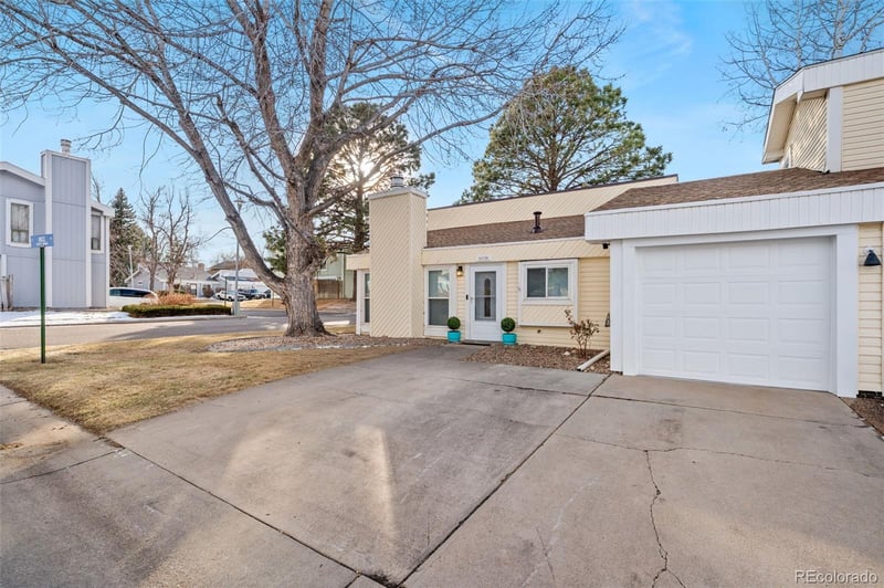 16373 Rice Pl #B, Aurora, CO 80015