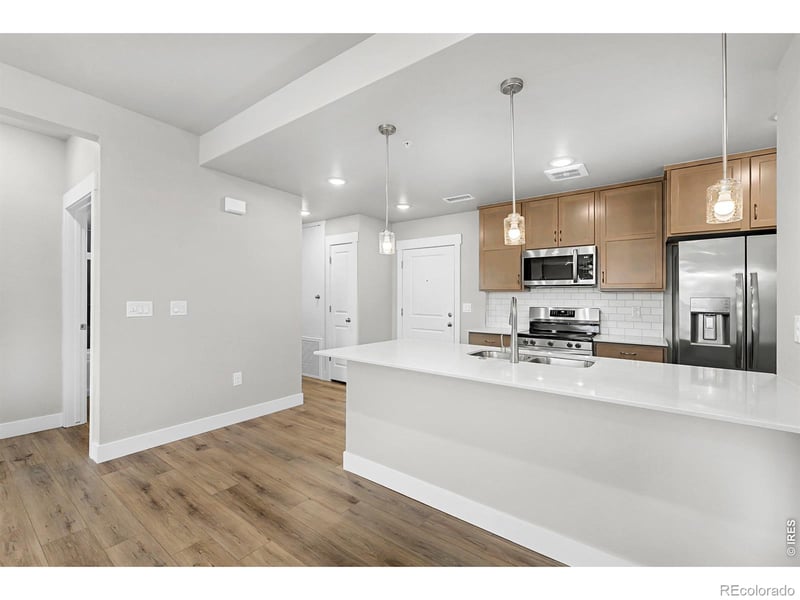 265 High Point Dr #205, Longmont, CO 80504