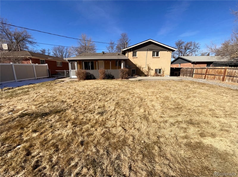 262 Victor St, Aurora, CO 80011