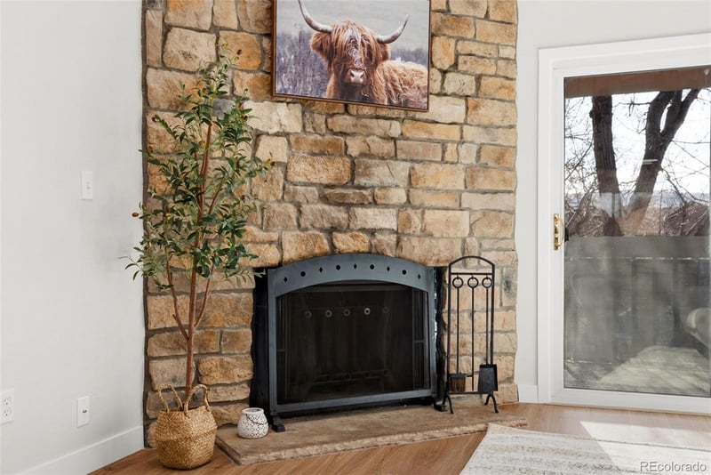 433 Wright St #304, Lakewood, CO 80228