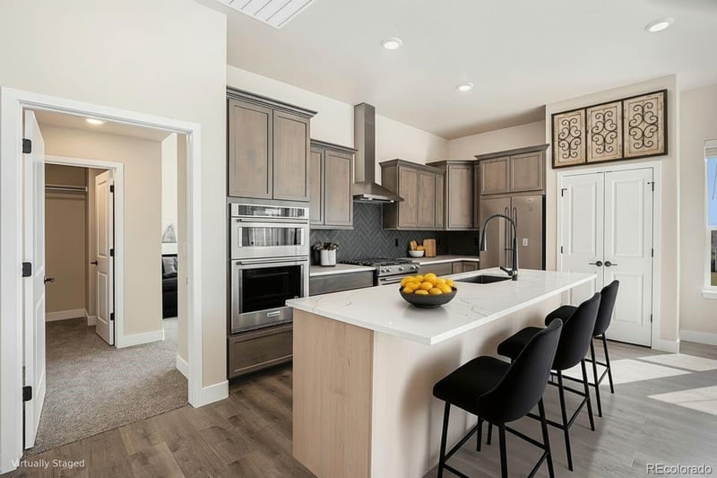 7242 Xenophon Ct, Arvada, CO 80005