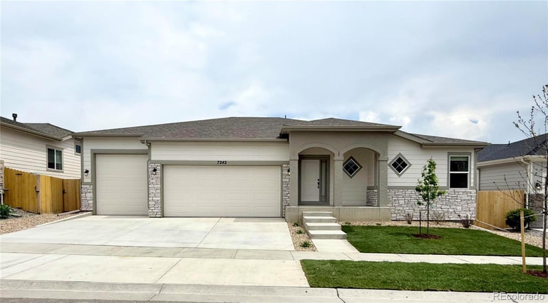 7242 Xenophon Ct, Arvada, CO 80005