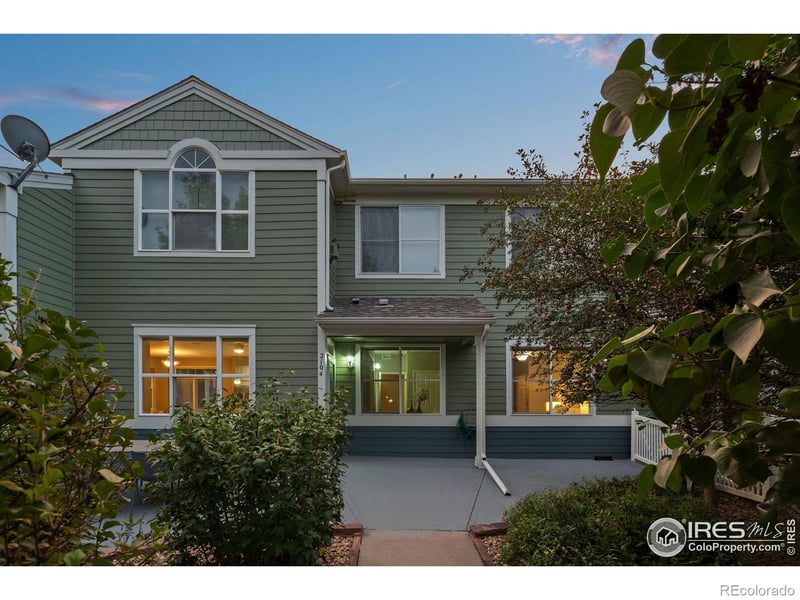 4501 Nelson Rd #2104, Longmont, CO 80503