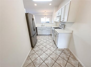 12113 2nd Dr, Aurora, CO 80011