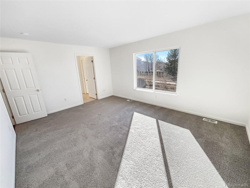 5633 Sicily Cir, Aurora, CO 80015