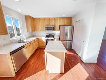 5633 Sicily Cir, Aurora, CO 80015