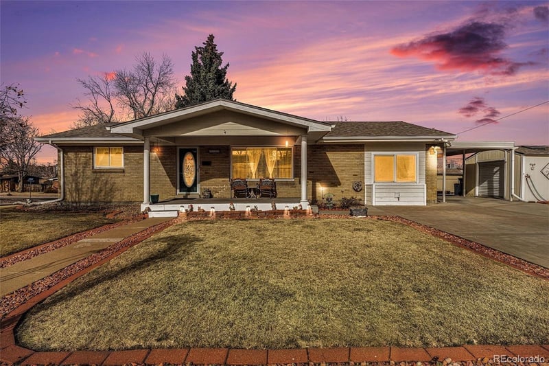 9609 57th Ave, Arvada, CO 80002