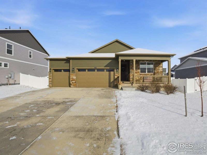 1572 Illingworth Dr, Windsor, CO 80550