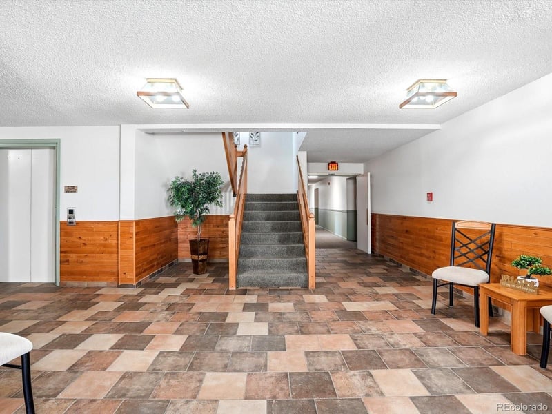 1383 W 88th Ave #208, Thornton, CO 80260