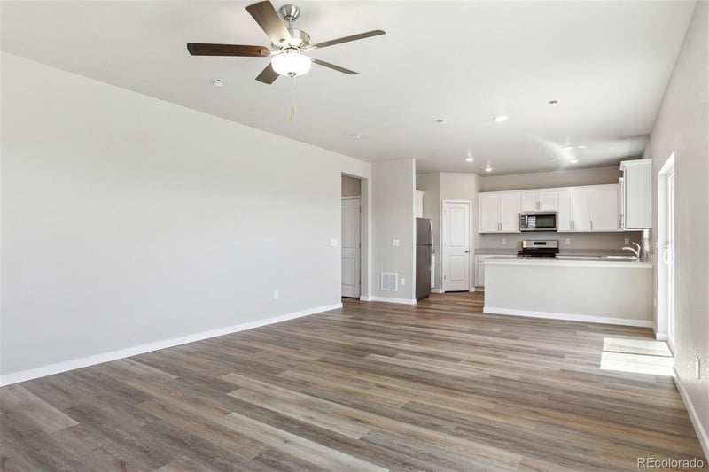 48165 Shetland Dr, Bennett, CO 80102