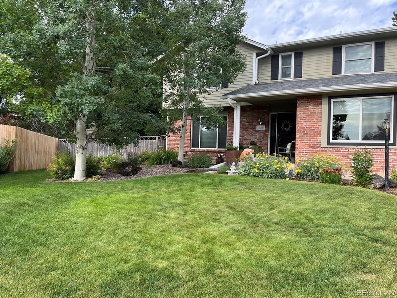 10909 Maplewood Dr, Englewood, CO 80111