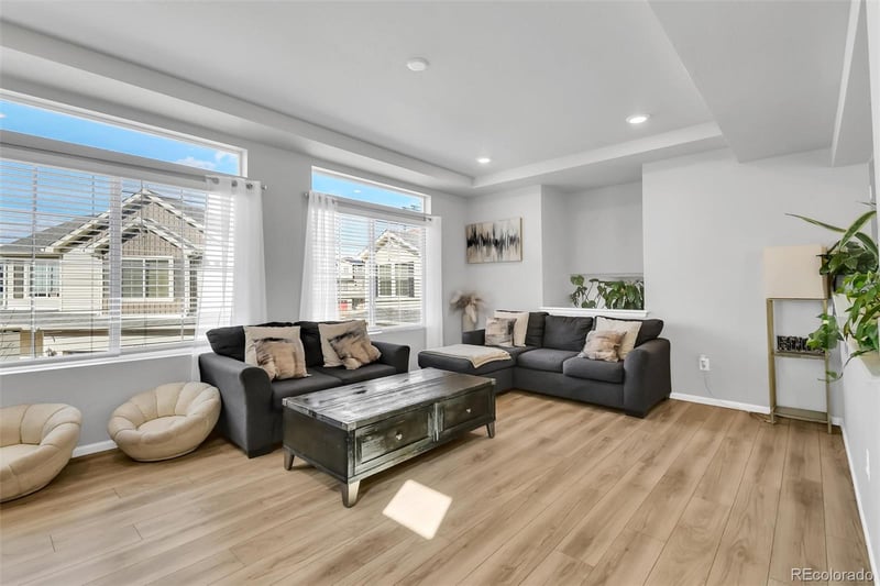 4590 Quemoy St, Aurora, CO 80019