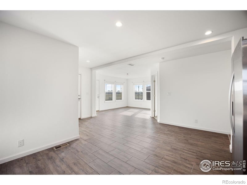 532 Sunset Cliffs Dr, Loveland, CO 80537