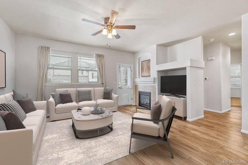 25029 3rd Pl, Aurora, CO 80018