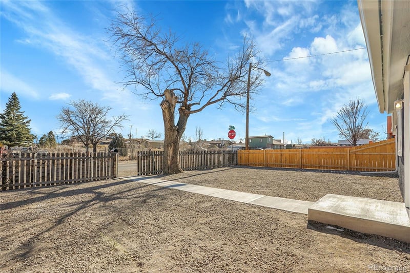 1651 Delphil St, Pueblo, CO 81006