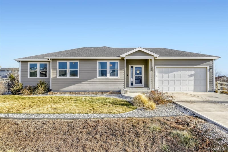 450 Wyatt Dr, Hudson, CO 80642