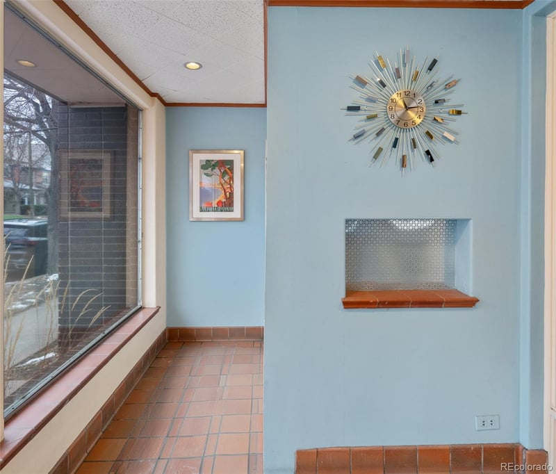 1175 Emerson St #212, Denver, CO 80218