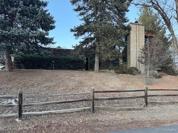 7085 8th Pl, Lakewood, CO 80214