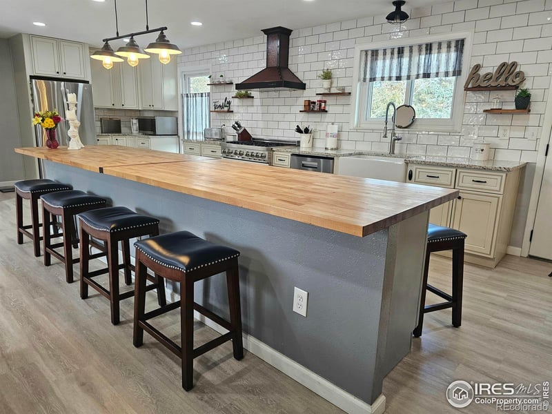 511 Pawnee Dr, Sterling, CO 80751