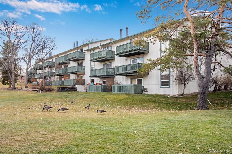 2130 Vaughn Way #205E, Aurora, CO 80014