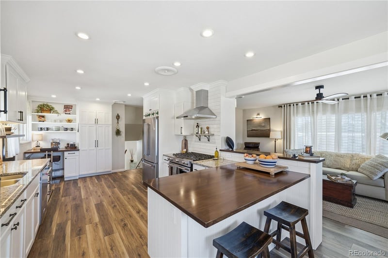 4700 Lipan St, Englewood, CO 80110