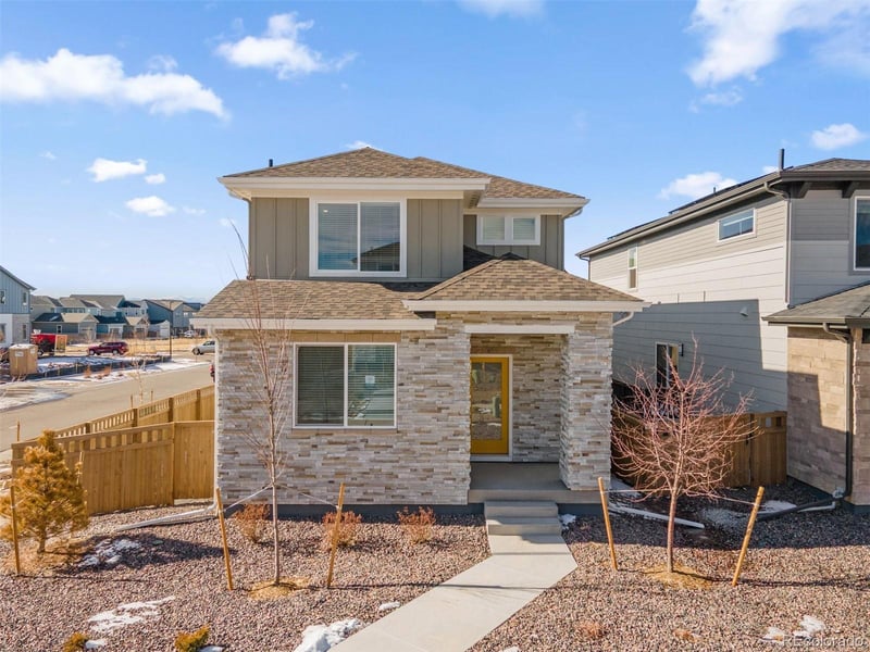 21041 63rd Dr, Aurora, CO 80019