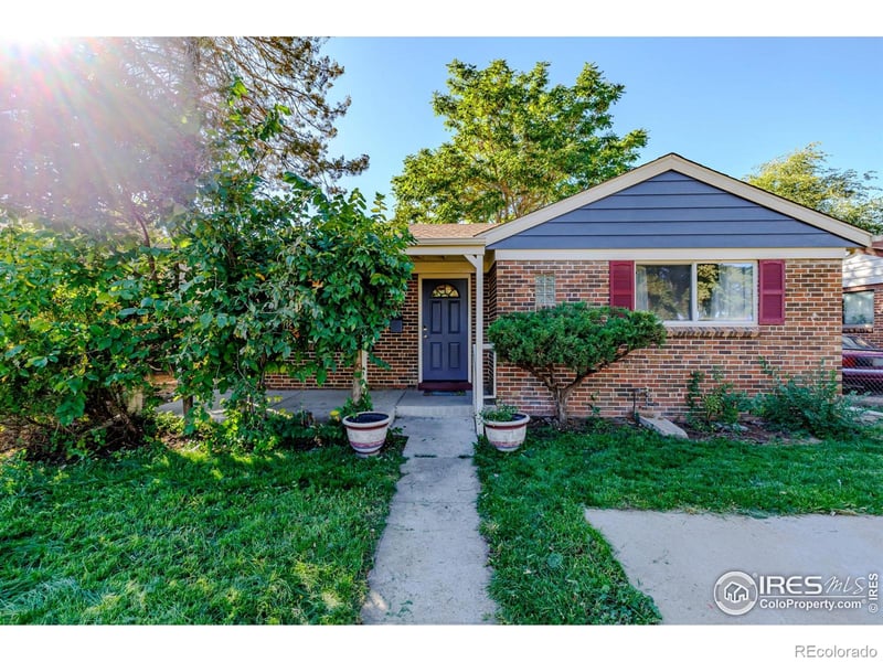 2675 Pontiac St, Denver, CO 80207