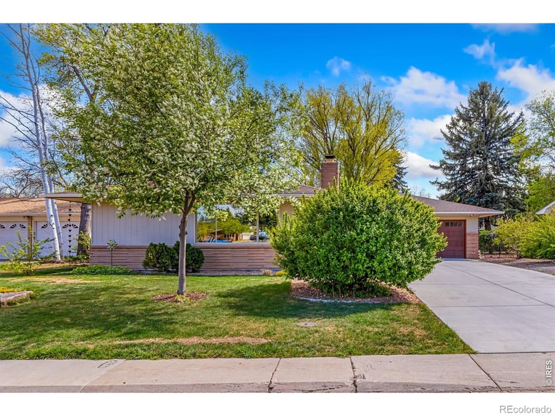 301 Thunderbird Dr, Fort Collins, CO 80525
