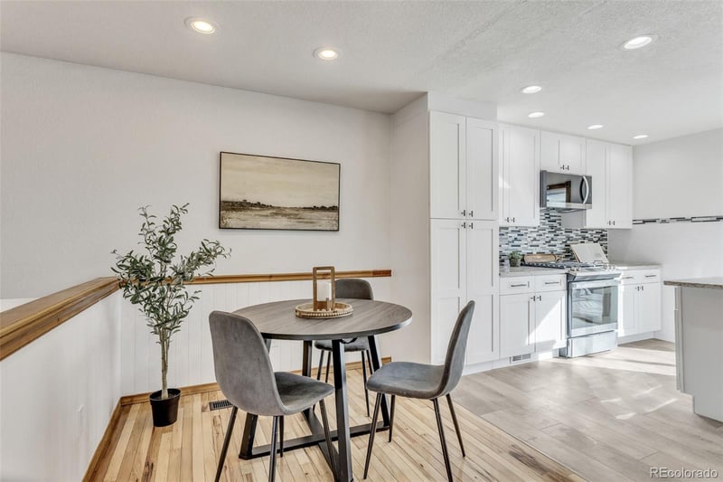 16102 Colorado Ave, Aurora, CO 80017